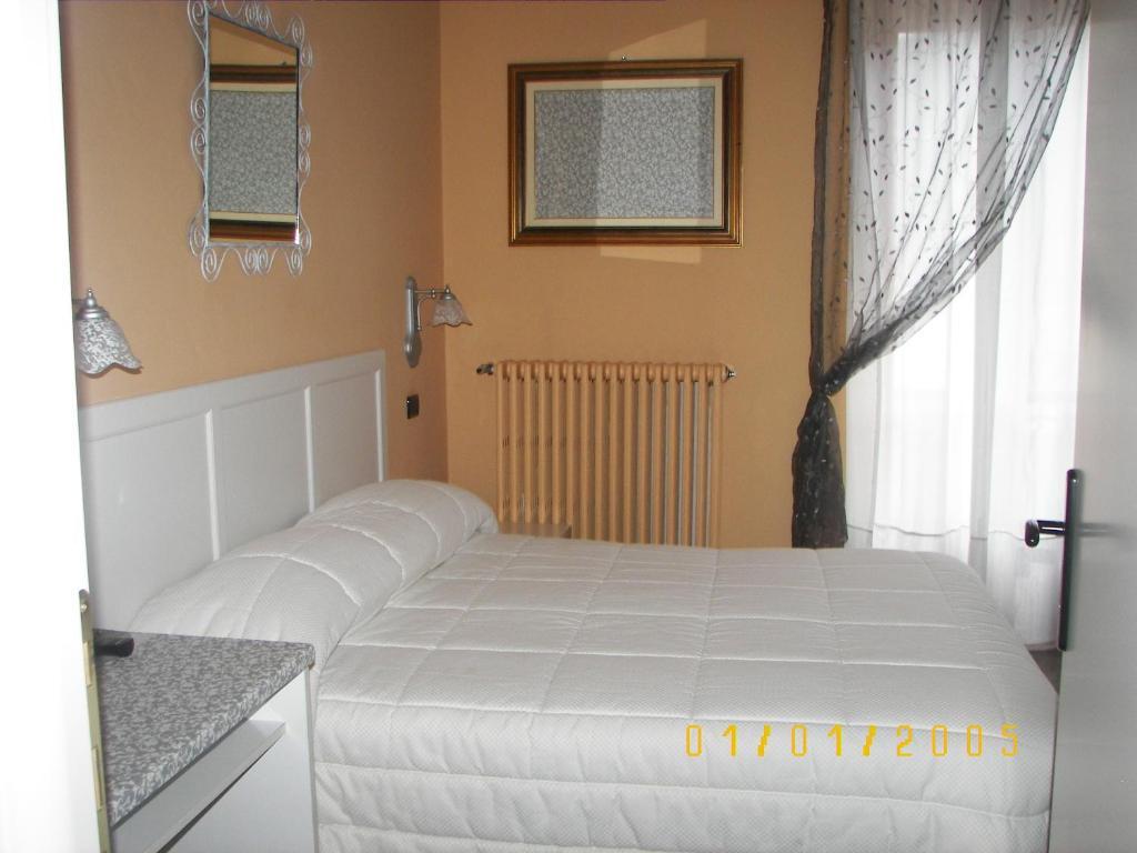 Albergo Sangrila ランツォ・トリネーゼ 部屋 写真
