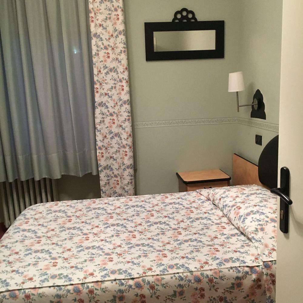 Albergo Sangrila ランツォ・トリネーゼ エクステリア 写真
