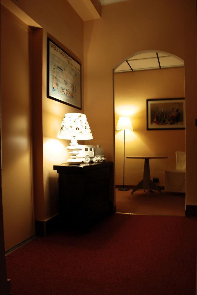 Albergo Sangrila ランツォ・トリネーゼ エクステリア 写真