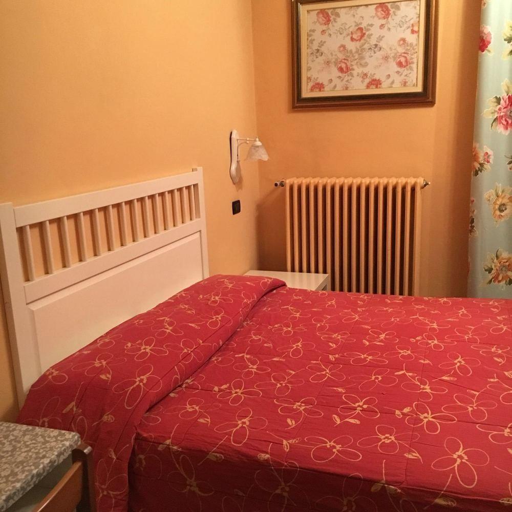 Albergo Sangrila ランツォ・トリネーゼ エクステリア 写真